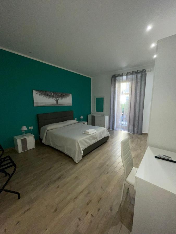 Dormire A Napoli Centro Holiday House Casa Vacanza Exterior foto